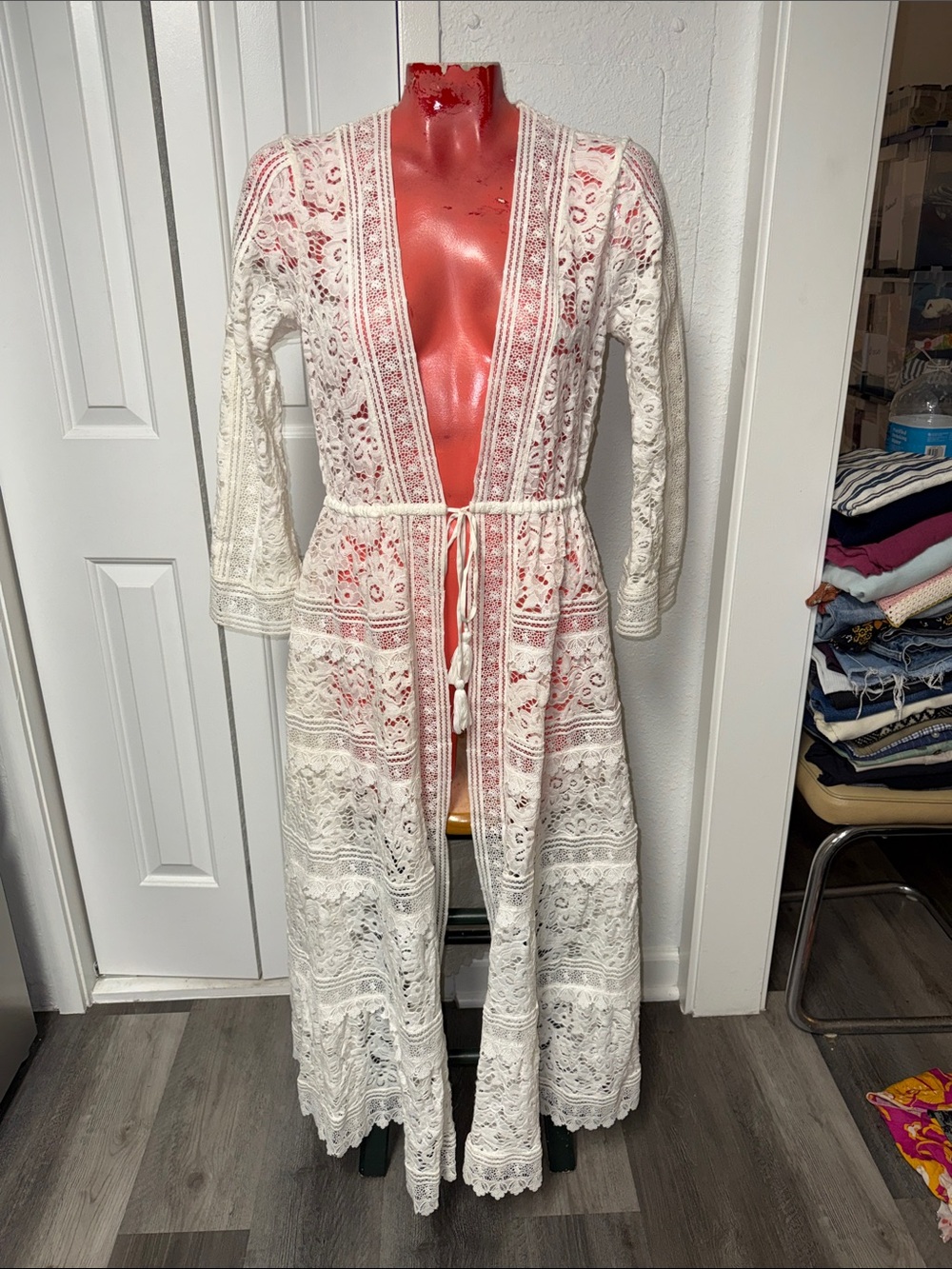 Alice + Olivia Talia Drawstring Kimono - Picture 4 of 8